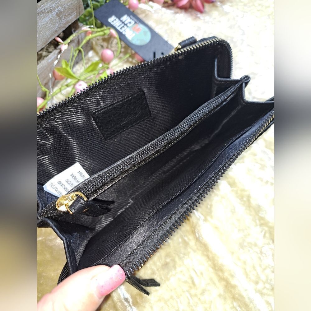 Mona-b Convertible Wallet - Picture 4 of 7